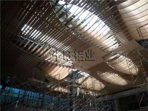 包柱铝单板企业哪一个好？咋样挑选出色包柱铝单板