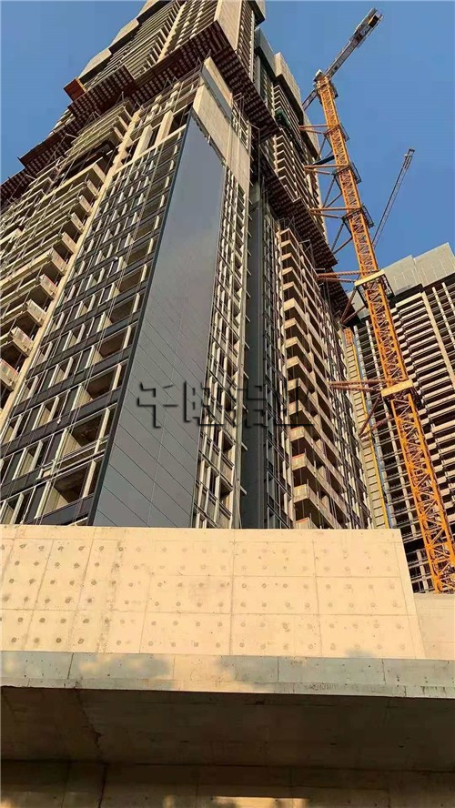 包柱铝单板企业到哪里好？怎么样采购上乘包柱铝单板