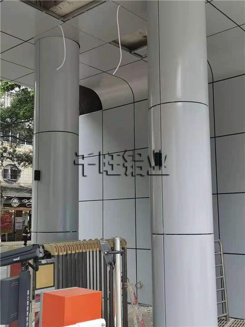 广西包柱铝单板知名品牌名称有啥？咋样选出色包柱铝单板
