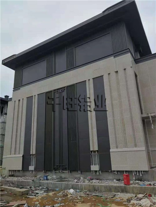 告诉你怎样购得合适的包柱铝单板呢这四点要点需要注意