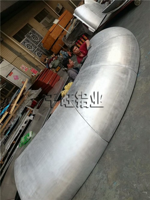 新乡如何选购到高品质的包柱铝单板以下方法要素很关键