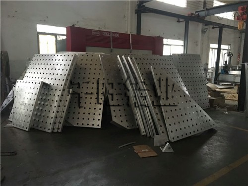 教你买着适合的包柱铝单板呢这四方面需注意